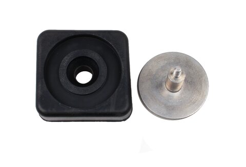 Magnet zadního nárazníku pravý P orig.