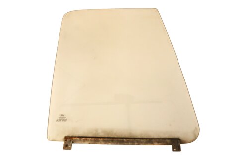 Sklo boční přední pravé čiré YC15-V21410-AC