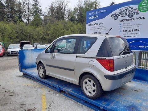 Peugeot 1007 1.4 54 kW