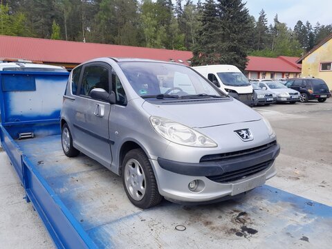 Peugeot 1007 1.4 54 kW