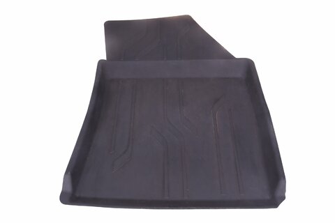 Pravý přední kobereček 8201618013