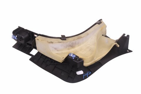 Plastový kryt prahu levý 768368069R