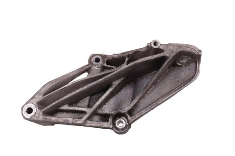 Držák motoru levý 070199307A