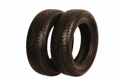 Sada dvou pneumatik ZIMNÍ 195/65 R15 91T UNIROYAL Ms Plus 77 (7,5 mm) rok 2020