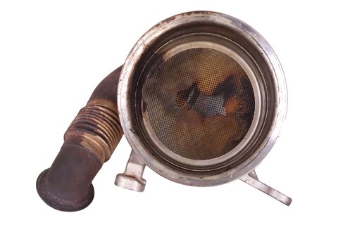 Trubka zpětného vedení spalin 04L253120L