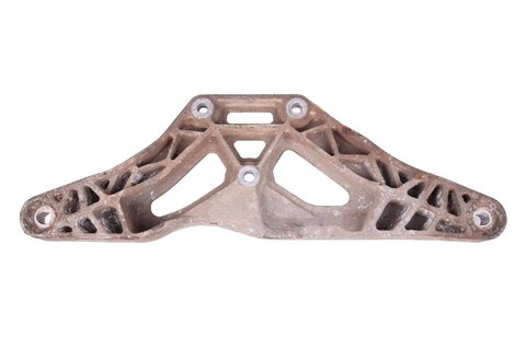 Příčný držák diferenciálu Quattro (verze 4x4) 4F0599287