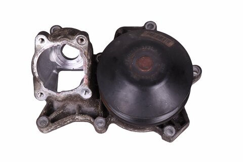 Vodní pumpa 11517807311