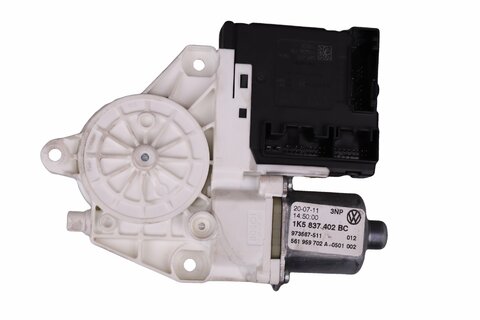 Motorek stahovačky přední pravý 561959702C