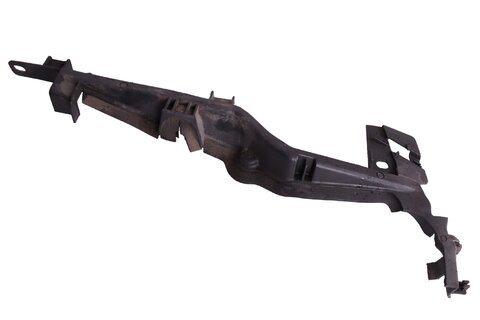 Kryt předního blatníku- pravého 7S71-A02476-AE