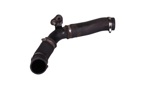 Hadice sání od intercooleru k turbu 0382KP