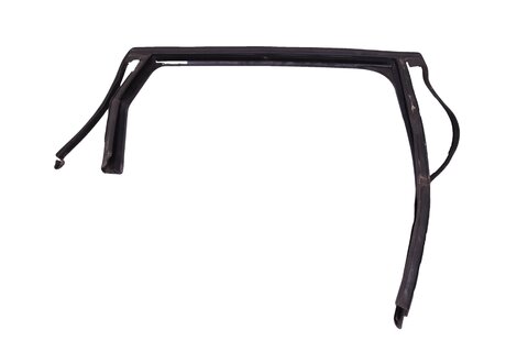 Těsnění zadního skla pravé 823300013R