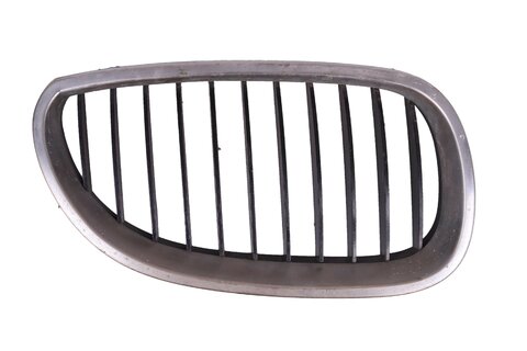 Mřížka předního nárazníku pravá - 51137027062