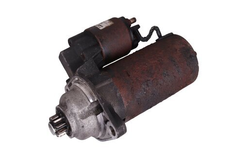 Startér 1.8 kW bosch 020911024CX