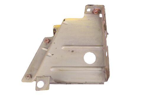 Držák předního blatníku pravý - 631221215R