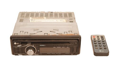 Autorádio s CD, AUX, MP3, univerzální