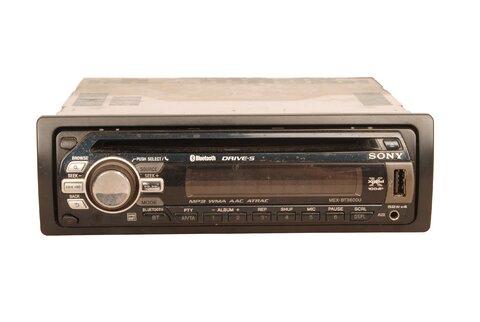 Autorádio CD, AUX, MP3, USB, AAC univerzální