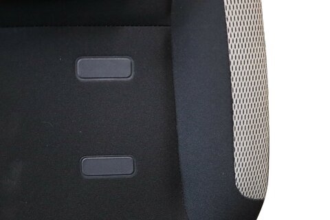 Sedadlo druhé řady černé střed