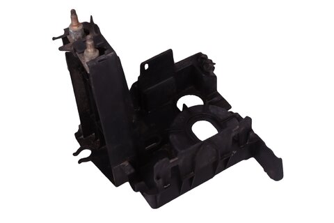 Držák pojistkové skříňky v motoru - 6556Y1