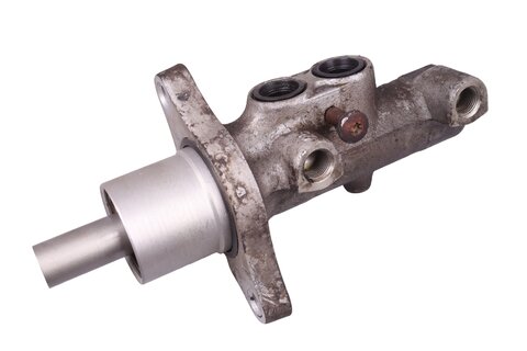 Hlavní brzdový válec 6M51-2140-BC