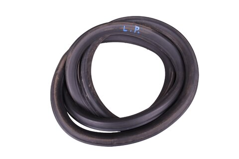 Pryžové těsnění předních dveří vnější levé - 13259931