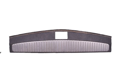 Kryt nakládací hrany kufru - 13320385