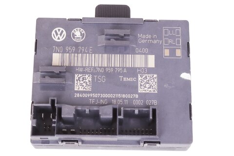 Řídící jednotka dveří- zadních 7N0959794E