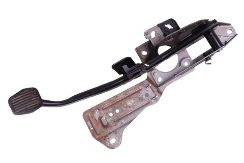 Brzdový pedál 3M51-2467-AS