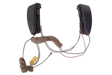 Multifunkce volantu YM21-F044H42-AA