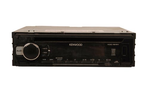 Autorádio s CD (MP3 , AUX , WMA, USB, ) univerzální