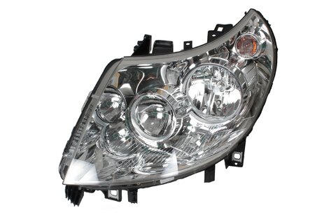 Světlo přední levé (do 2010 nutno redukci)