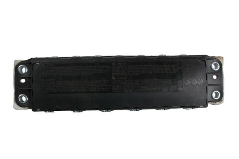 Kolenní airbag řidiče