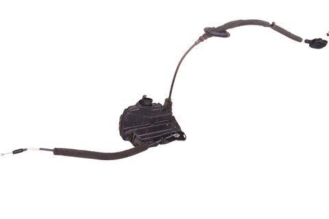 Zámek zadních dveří pravý (4 piny) 825002104R