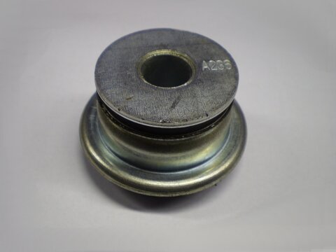 Silentblok uložení zadní nápravy