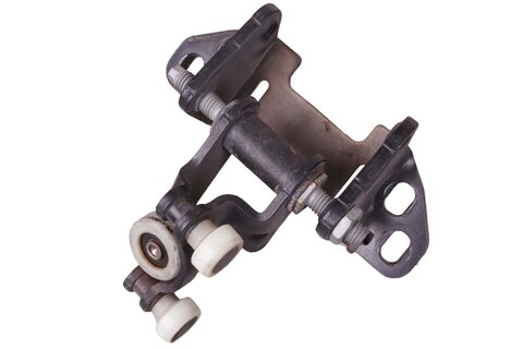 Závěs posuvných dveří pravý 2E1843336