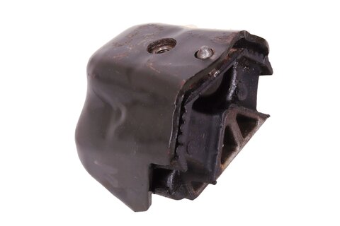 Uložení motoru levé 2E0199379J