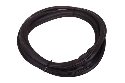 Těsnění zadních dveří kufru 8707J0