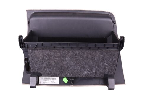 Kastlík spolujezdce 5E1857121A9B9