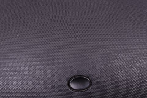 Přihrádka palubní desky černá 2000- YM21-A06010-BDYYEI