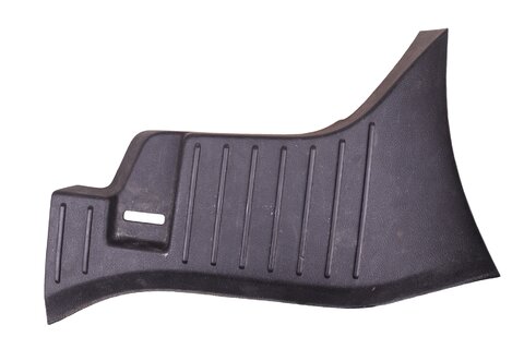 Kryt hrany zavazadlového prostoru pravý 6M21-U40374-BF3ZHE