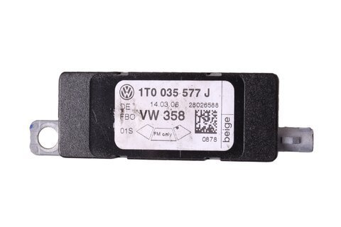 Anténní zesilovač vpravo 1T0035577J