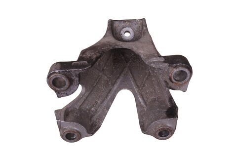 Držák motoru levý - 8E0199307AB