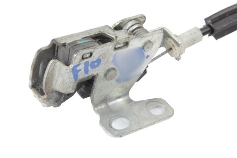 Horní/spodní zámek zadních levých a pravých dveří