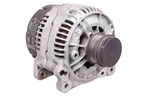 Alternátor 028903028