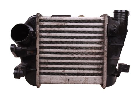 Chladič nasávaného vzduchu - intercooler levý 8E0145805AD