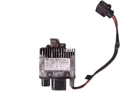 Řídící jednotka ventilátoru chladiče 8E0959501P