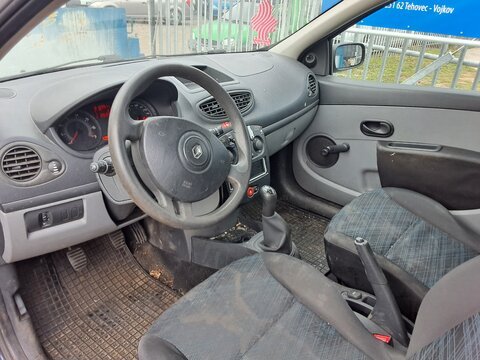 Renault Clio III-1.2 16V 55kW