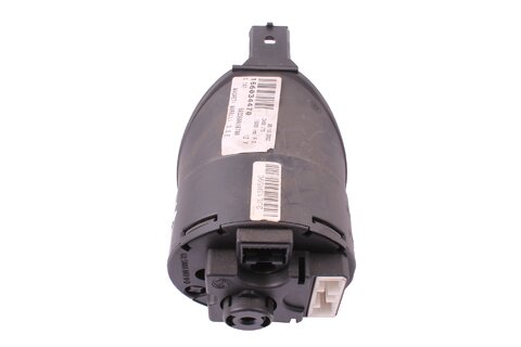 Přístrojový štít (otáčkoměr)