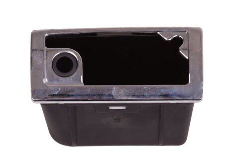 Vložka popelníku ve dveřích zadní levý 7L6867317