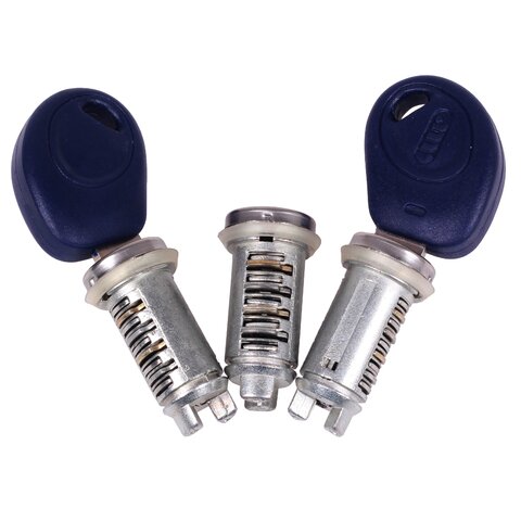 Sada cylindrických zámků s klíči