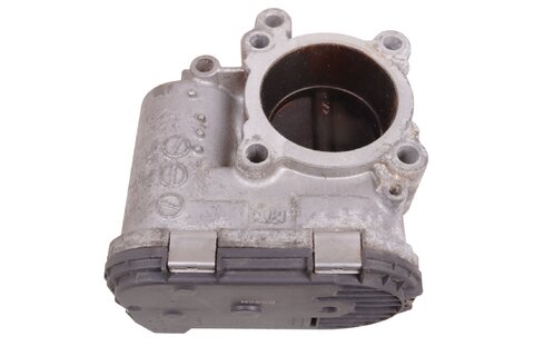 Škrtící klapka 8A6G-9F991-AB